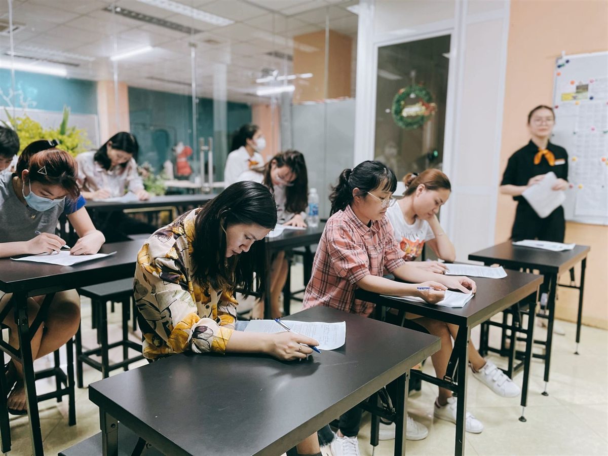 Le Courrier du Vietnam viết về Luvinus