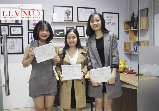 Học viên Luvinus bên thành phẩm tự tay thiết kế và may