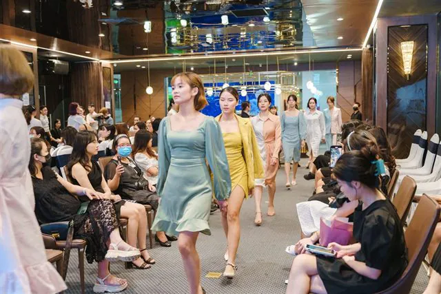 Sự kiện trình diễn thời trang của học viên Luvinus