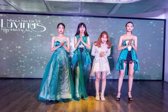 Sân khấu trình diễn bộ sưu tập tốt nghiệp Luvinus
