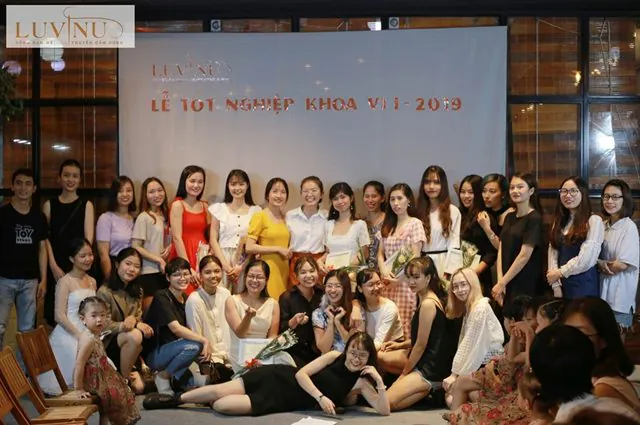 Lễ tốt nghiệp học viên cắt may – thiết kế thời trang Luvinus