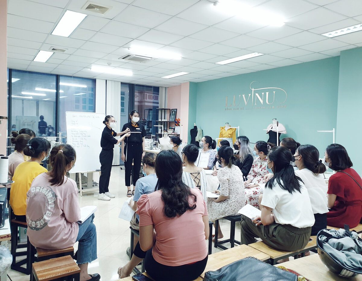 Lớp học Vest - Măng tô tại Luvinus 5
