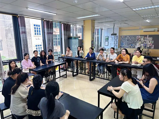 Cắt may Ra nghề Dài hạn