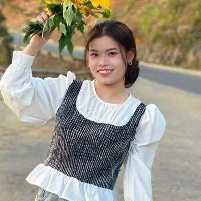 Học viên Sùng Thị Phư
