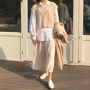 Bật mí 10 cách phối đồ với áo gile len theo style Hàn Quốc